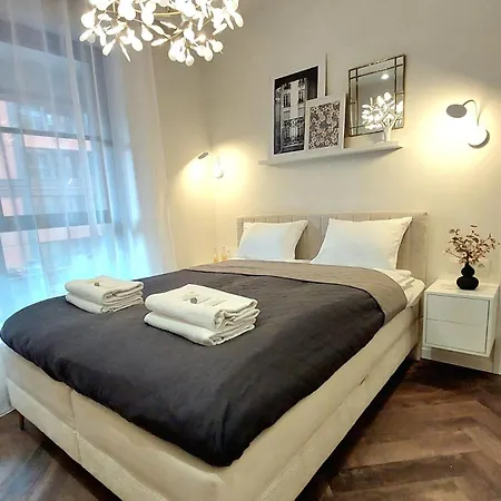 Apartman Doki Sky Next To Montownia Food Hall By Triapart Gdańsk