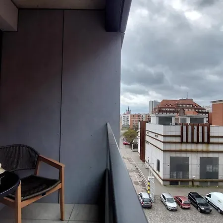 Doki Sky Next To Montownia Food Hall By Triapart Gdańsk